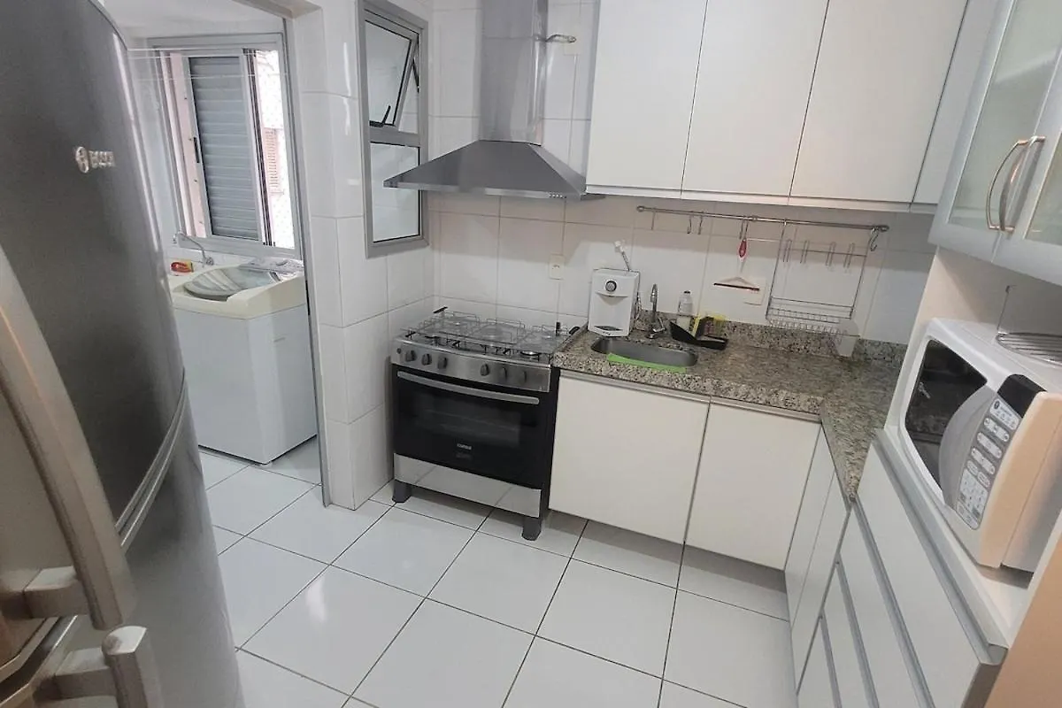Imprensa III - Comfort And Family In Brasilia 0*,