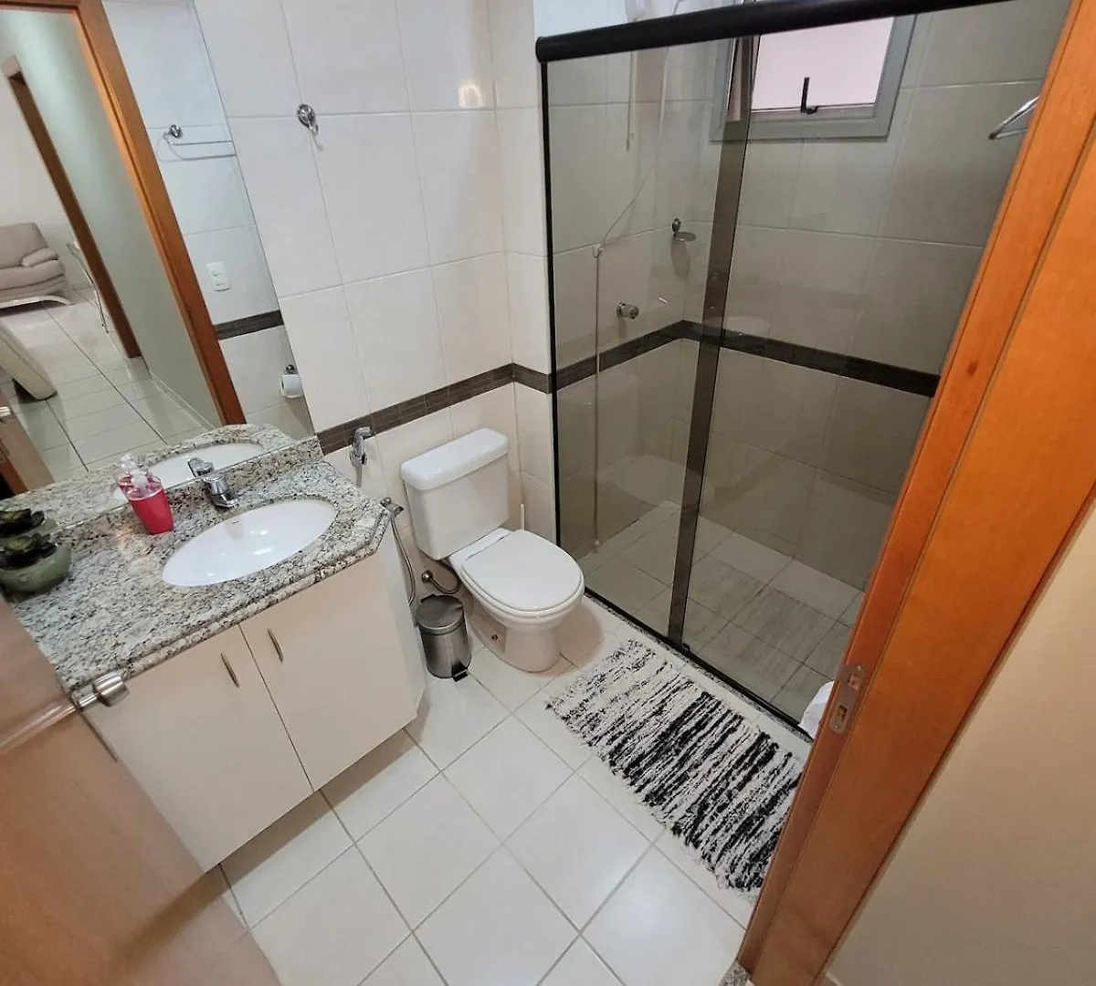 Imprensa III - Comfort And Family In Brasilia 0*,