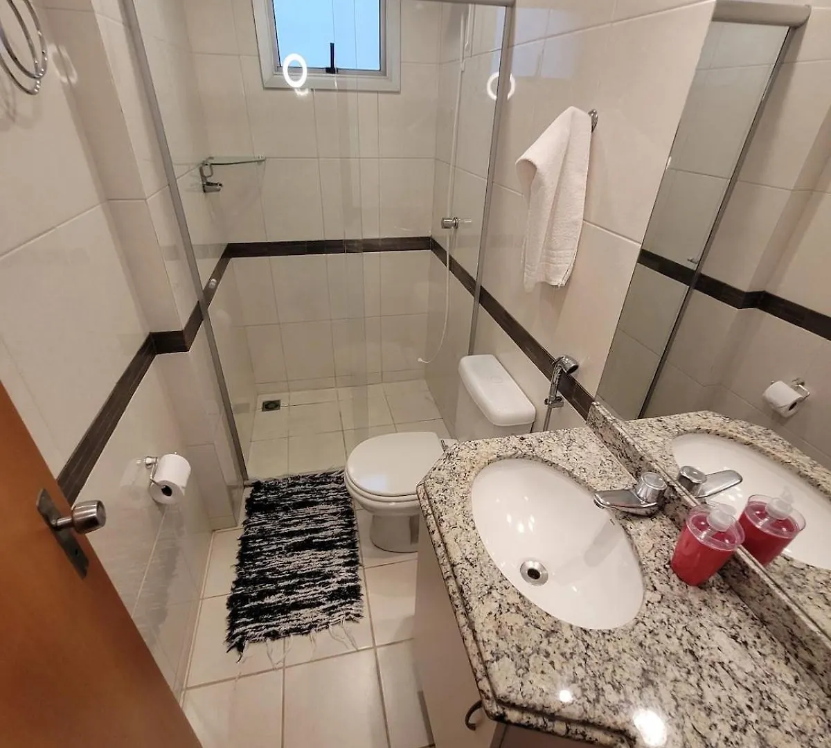 Imprensa III - Comfort And Family In Brezilya