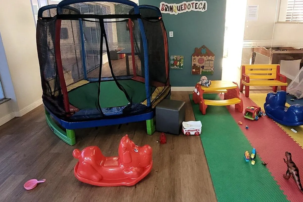 Imprensa III - Comfort And Family In Brezilya